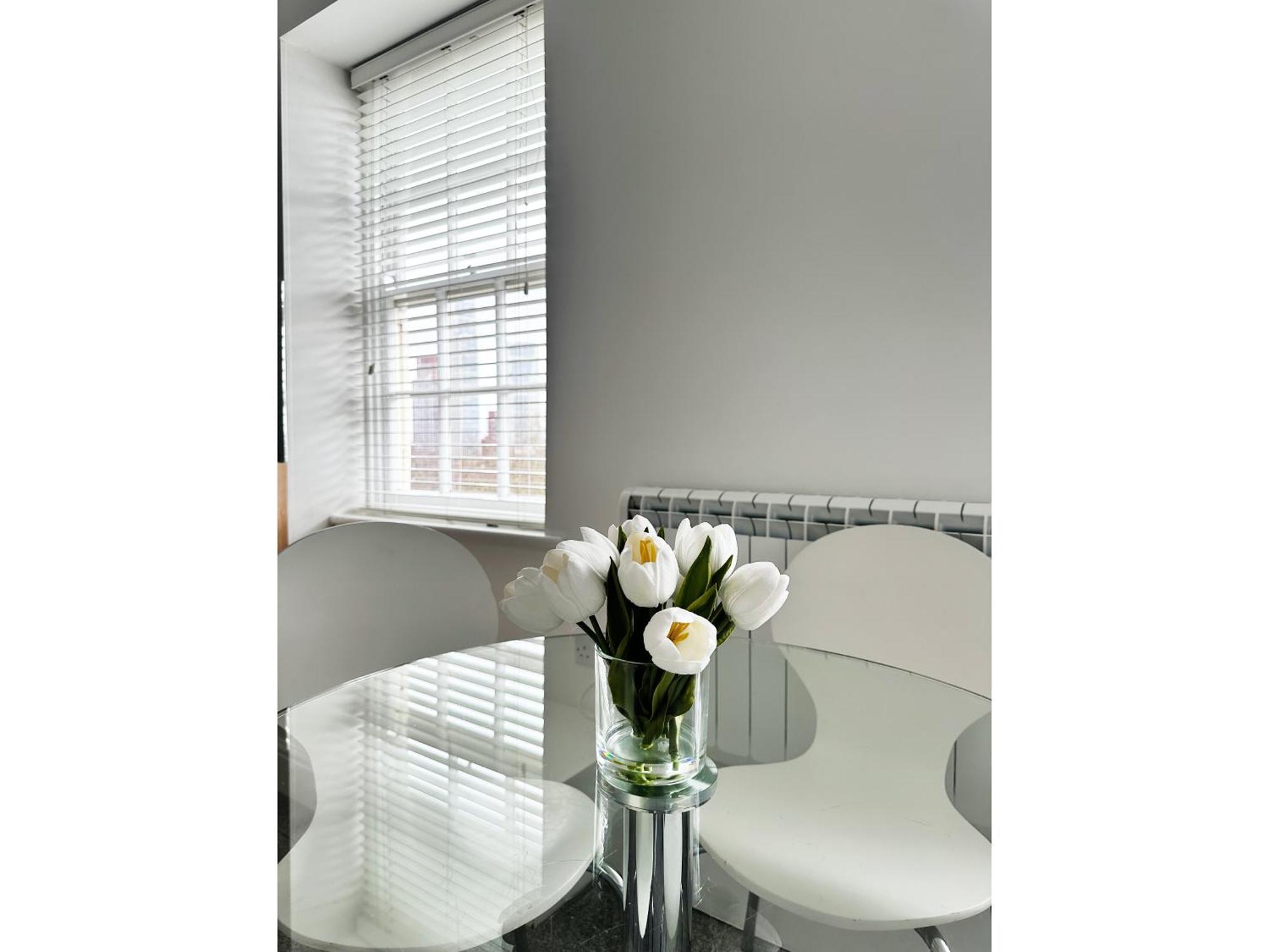 Riverside Modern One Bedroom Londra